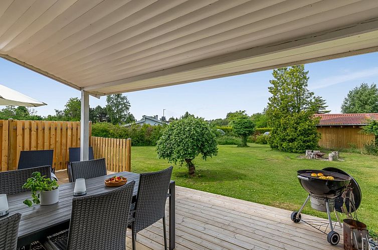 Vakantiehuis "Harri" - 700m from the sea