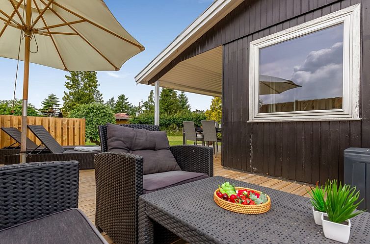 Vakantiehuis "Harri" - 700m from the sea
