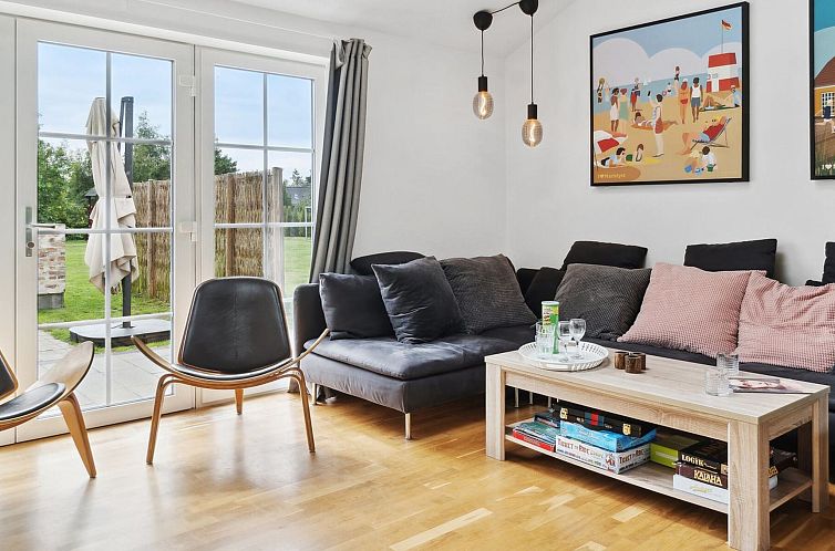 Vakantiehuis "Ronia" - 900m from the sea