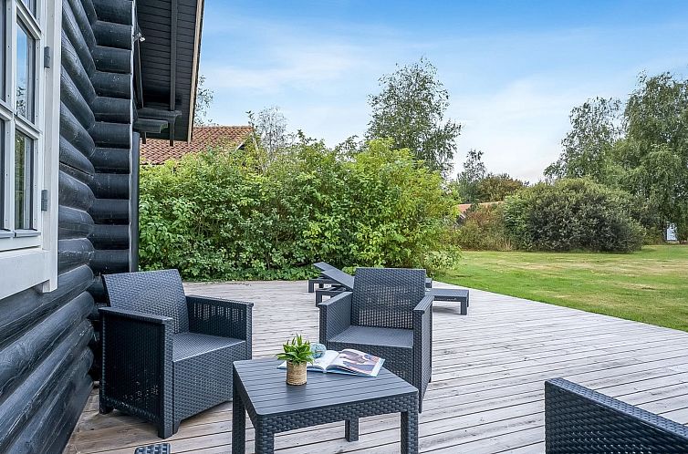 Vakantiehuis "Ronia" - 900m from the sea
