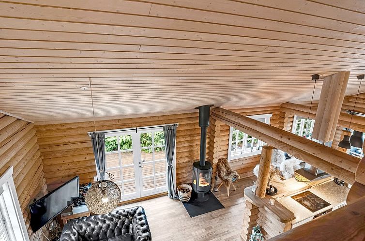 Vakantiehuis "Ronia" - 900m from the sea