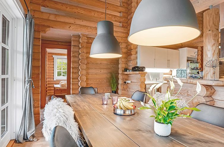 Vakantiehuis "Ronia" - 900m from the sea