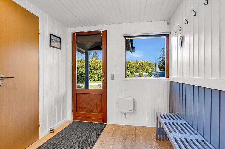 Vakantiehuis "Tara" - 900m from the sea