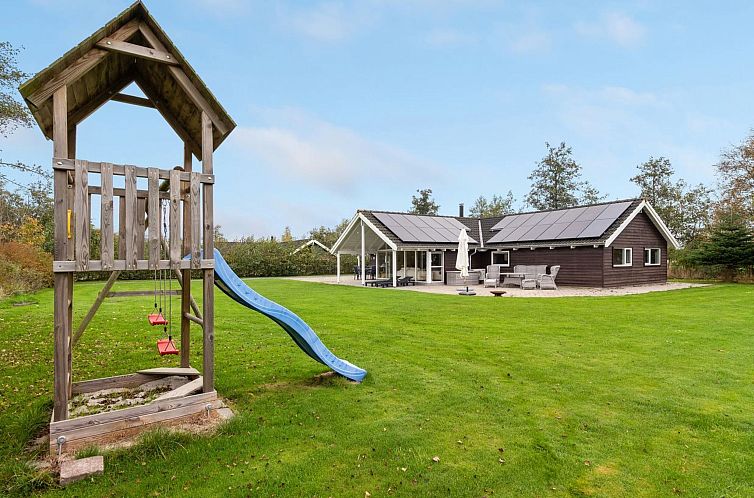 Vakantiehuis "Enid" - 700m from the sea