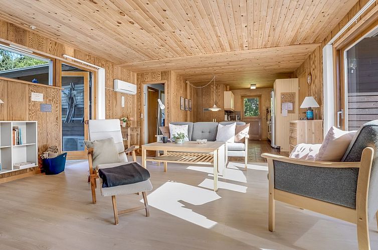 Vakantiehuis "Alvia" - 200m from the sea