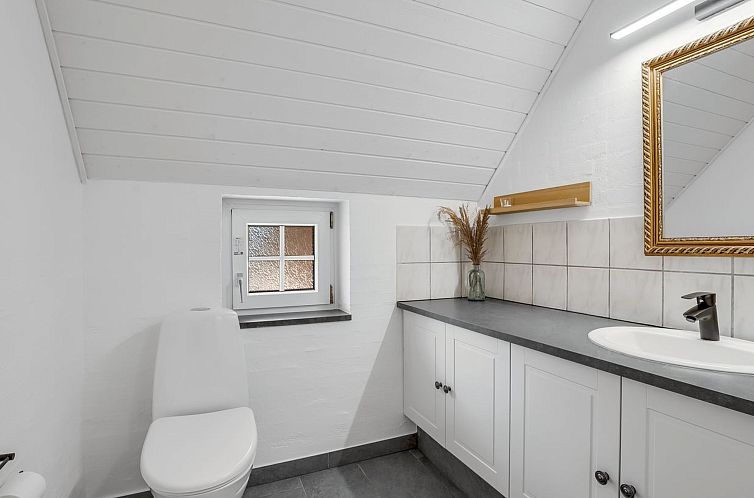 Vakantiehuis "Krok" - 1.2km from the sea