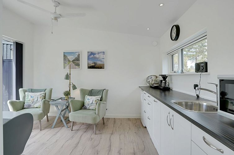 Vakantiehuis "Krok" - 1.2km from the sea
