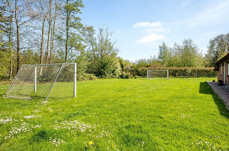 Vakantiehuis "Krok" - 1.2km from the sea