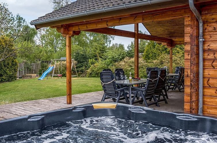 Vakantiehuis "Dora" - 180m from the sea