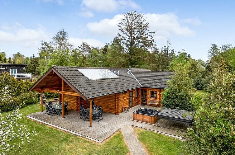 Vakantiehuis "Dora" - 180m from the sea