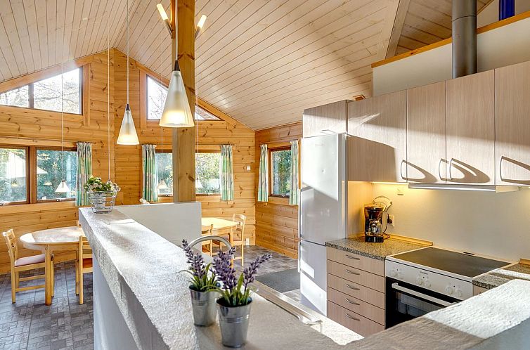 Vakantiehuis "Dora" - 180m from the sea