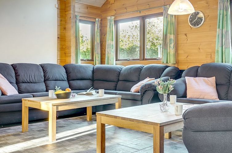 Vakantiehuis "Dora" - 180m from the sea