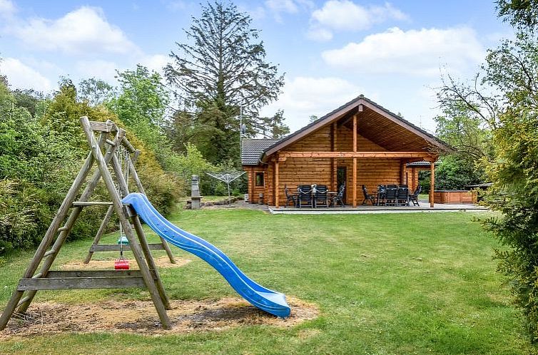 Vakantiehuis "Dora" - 180m from the sea