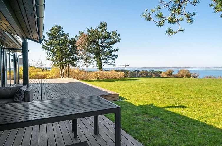 Vakantiehuis "Iadrik" - 85m to the fjord