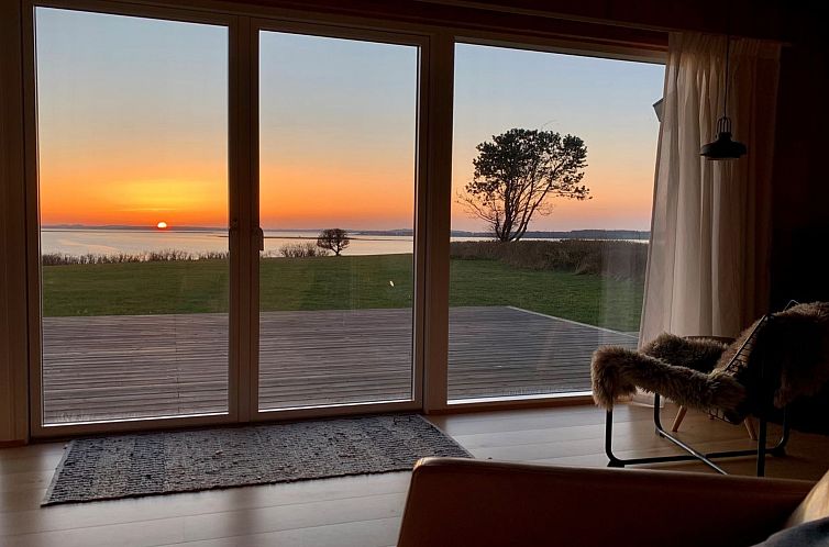 Vakantiehuis "Iadrik" - 85m to the fjord