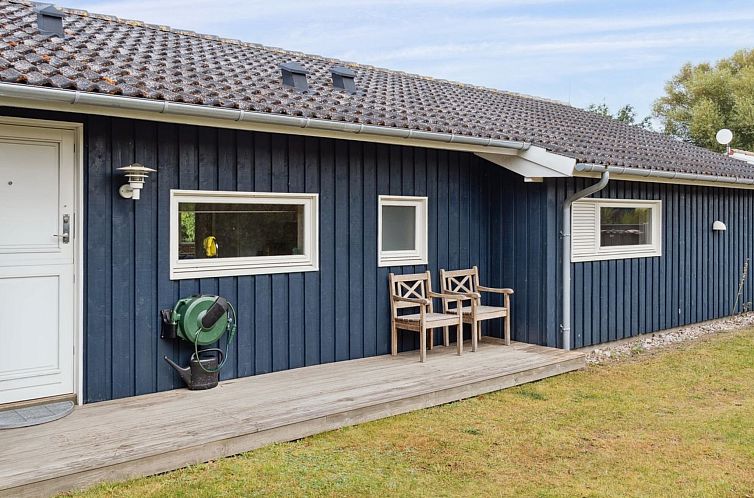 Vakantiehuis "Hawarth" - 275m from the sea