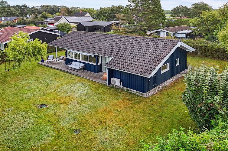 Vakantiehuis "Hawarth" - 275m from the sea