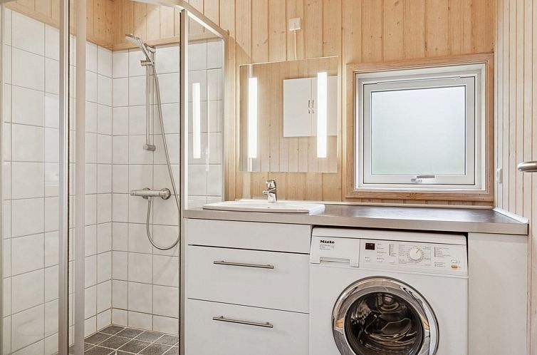 Vakantiehuis "Hawarth" - 275m from the sea