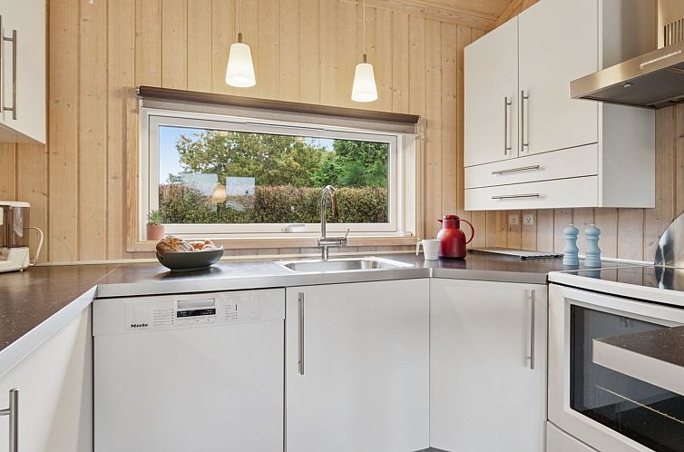 Vakantiehuis "Hawarth" - 275m from the sea