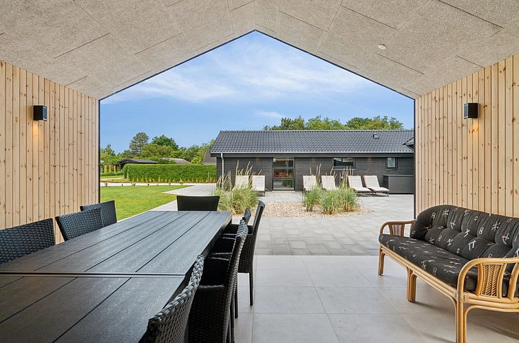 Vakantiehuis "Christian" - 600m from the sea