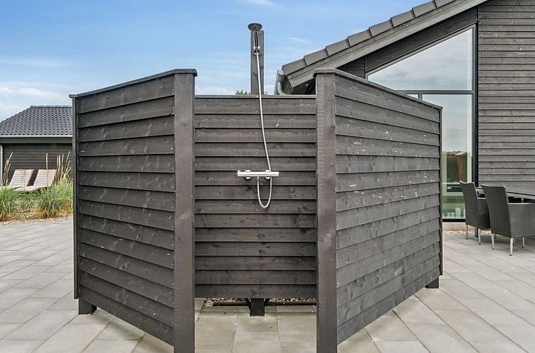 Vakantiehuis "Christian" - 600m from the sea