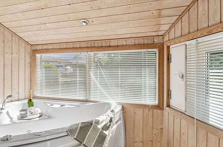 Vakantiehuis "Rixa" - 525m from the sea