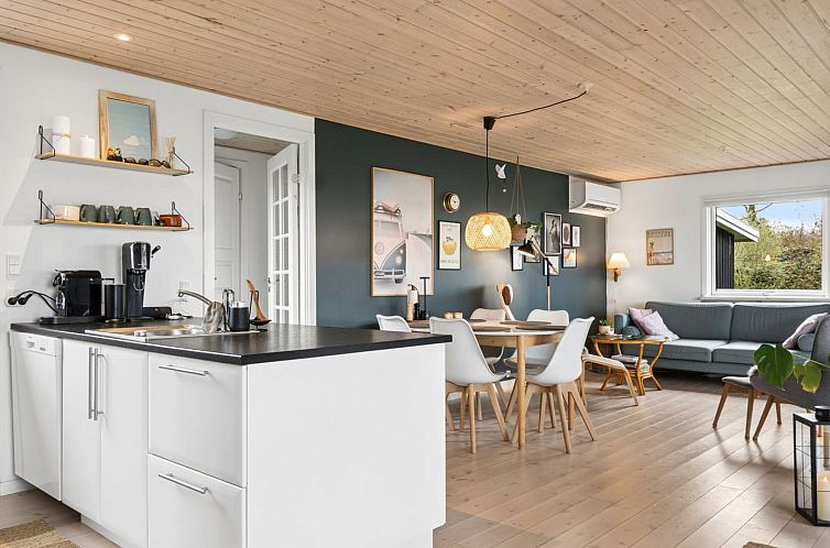 Vakantiehuis "Marillia" - 75m from the sea