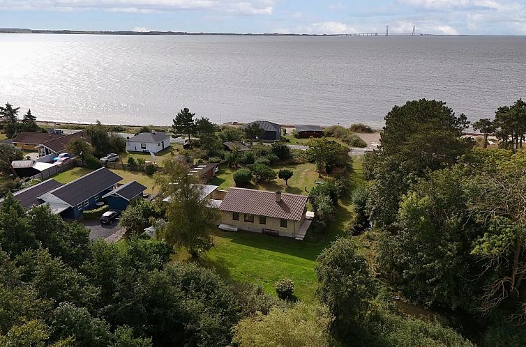 Vakantiehuis "Svanborg" - 40m from the sea