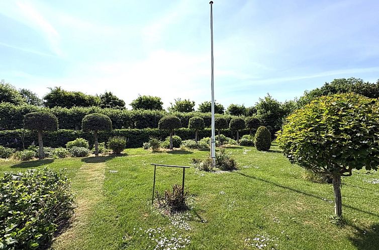 Vakantiehuis "Velena" - 150m from the sea