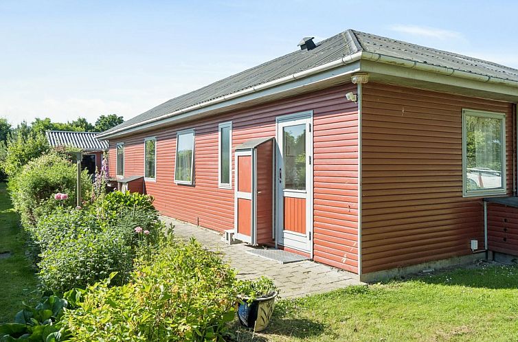 Vakantiehuis "Velena" - 150m from the sea