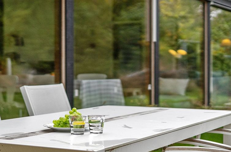 Vakantiehuis "Aino" - 1km from the sea