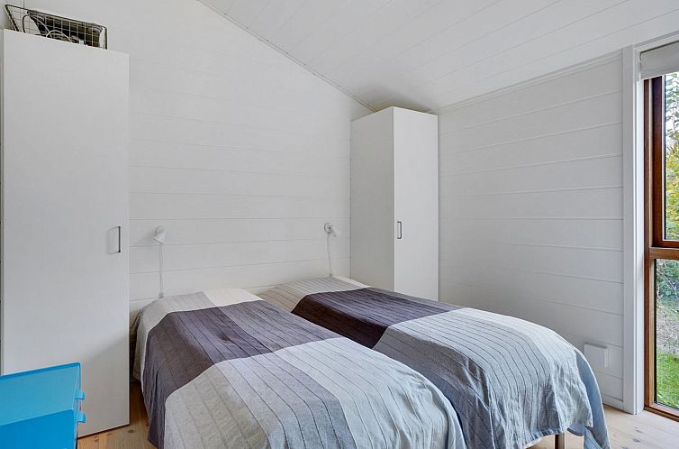 Vakantiehuis "Aino" - 1km from the sea