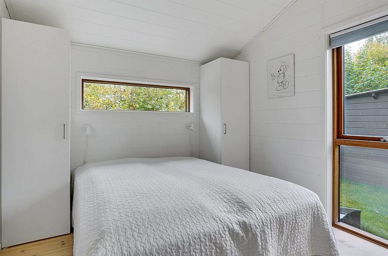 Vakantiehuis "Aino" - 1km from the sea