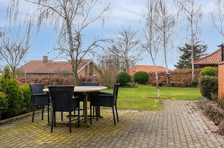 Vakantiehuis "Arnke" - 300m from the sea