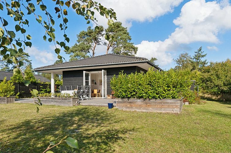 Vakantiehuis "Alvia" - 1.6km from the sea