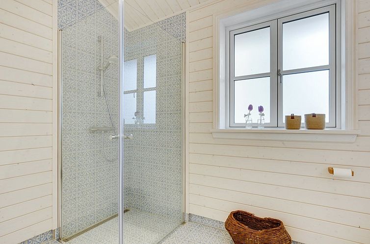 Vakantiehuis "Anar" - 900m from the sea