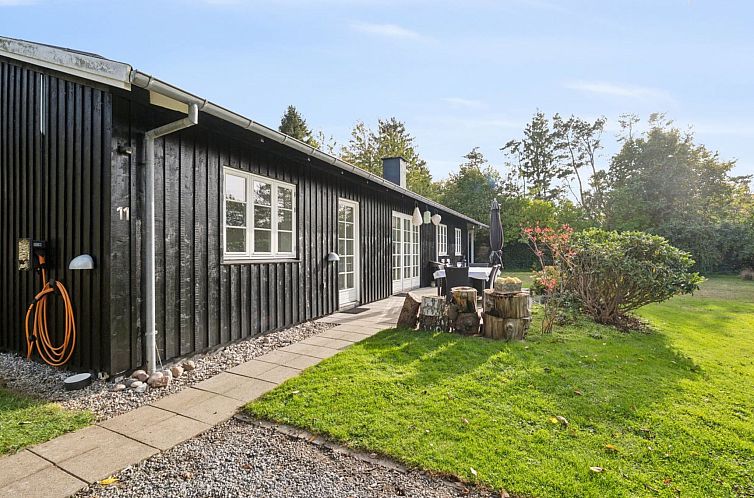 Vakantiehuis "Domi" - 1.3km from the sea