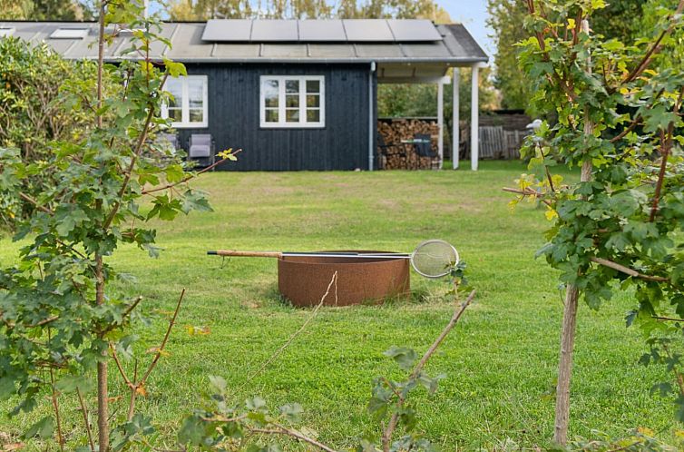 Vakantiehuis "Domi" - 1.3km from the sea