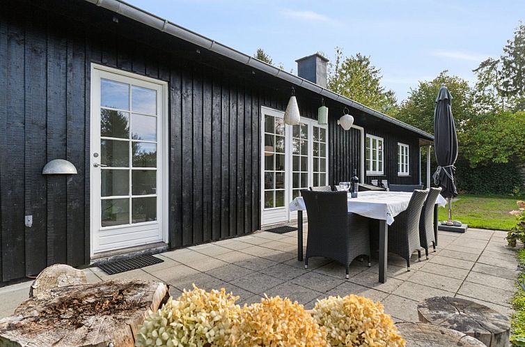 Vakantiehuis "Domi" - 1.3km from the sea