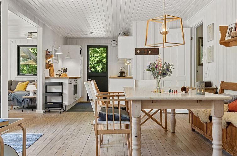 Vakantiehuis "Lasse" - 1.5km from the sea
