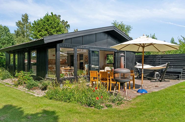 Verblijf 0171409 - Vakantiewoning Seeland - Vakantiehuis "Iolani" - 1.3km from the sea