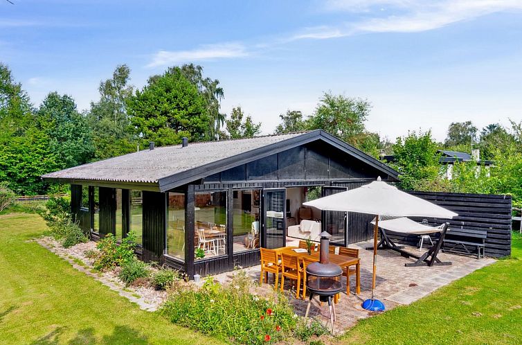 Vakantiehuis "Iolani" - 1.3km from the sea