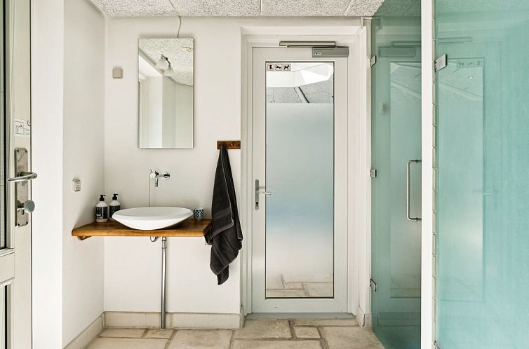 Vakantiehuis "Magh" - 400m from the sea