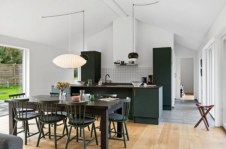 Vakantiehuis "Magh" - 400m from the sea