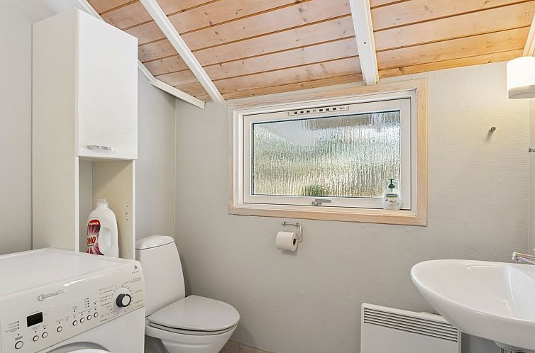 Vakantiehuis "Tessa" - 1.6km from the sea