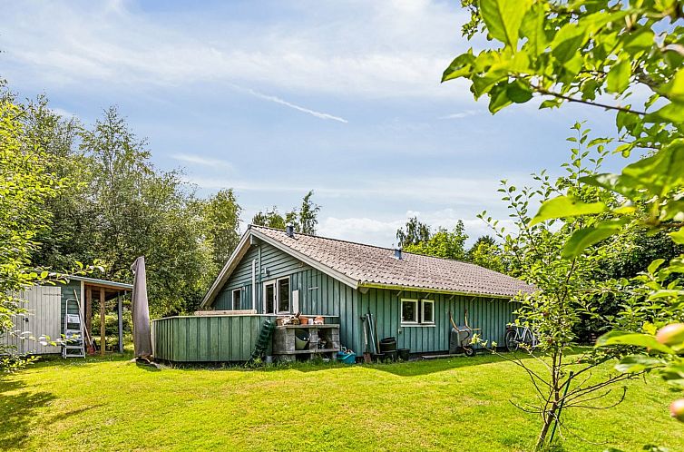 Vakantiehuis "Lasse" - 1.5km from the sea