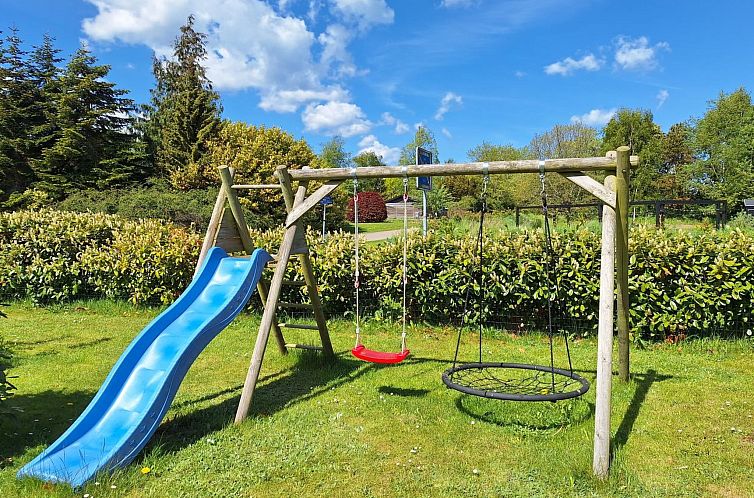Vakantiehuis "Arise" - 1.5km from the sea
