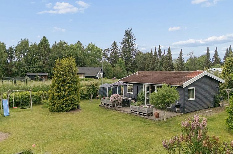 Vakantiehuis "Arise" - 1.5km from the sea
