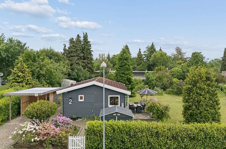Vakantiehuis "Arise" - 1.5km from the sea