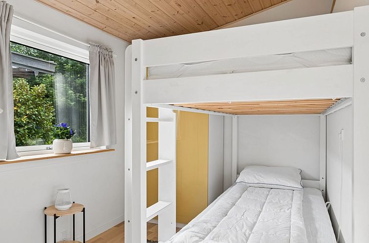 Vakantiehuis "Arise" - 1.5km from the sea